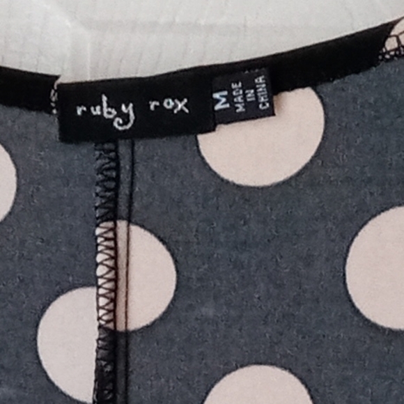 Ruby Wrap Dots🖤 - Picture 4 of 7